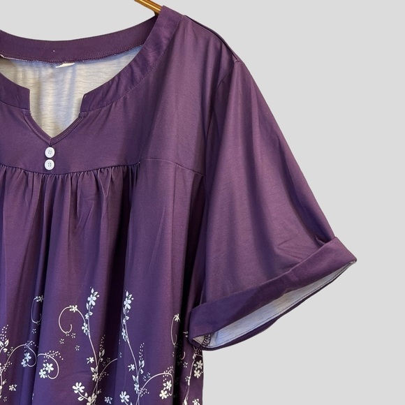 Women’s Top 2X Purple White Floral Short Sleeves - Picture 5 of 14